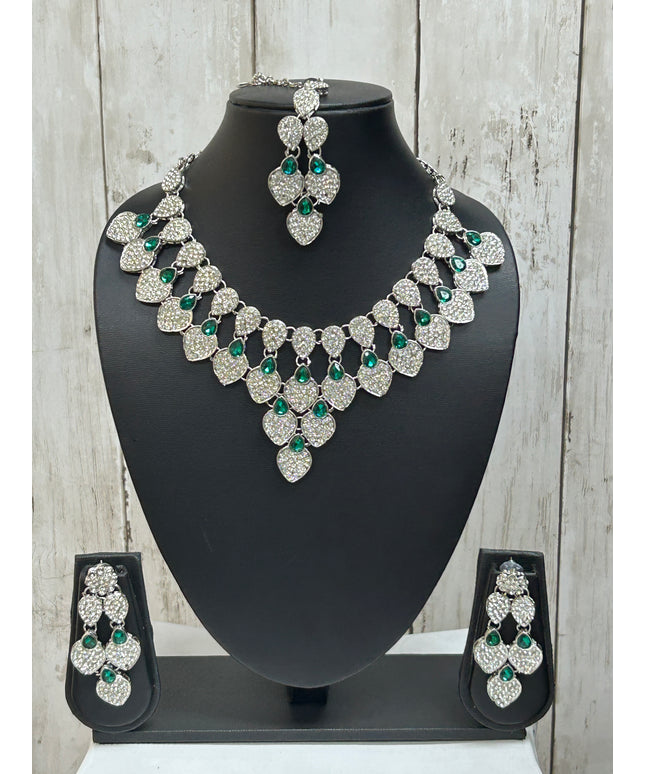 Necklace set