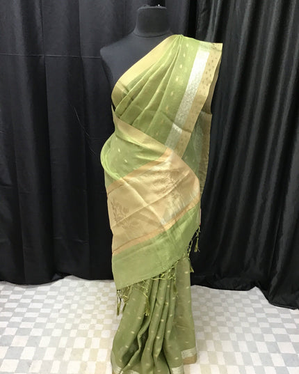 Soft tissue saree