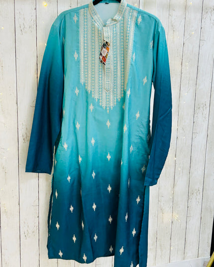 Embroidered kurta set for men