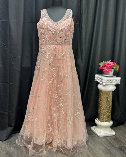 Heavy party wear gown by Kurti Connection USA