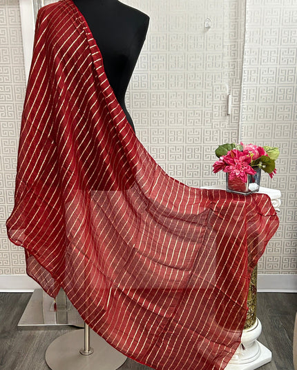 Maroon dupatta by Kurti Connection USA