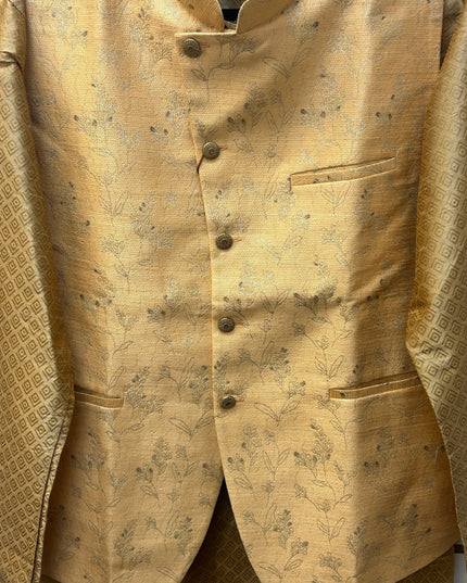 Kurta set with jacket