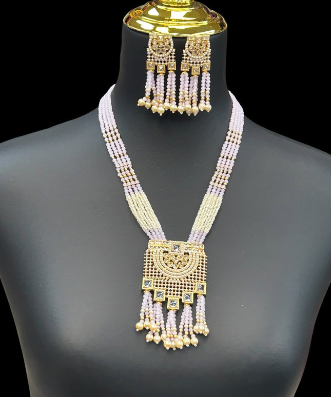 Light pink necklace set