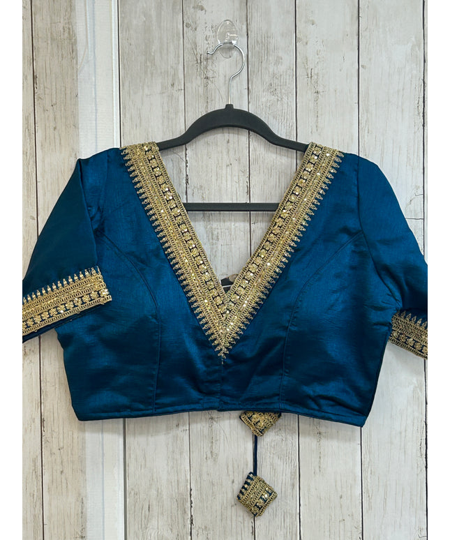 Front hook blouse