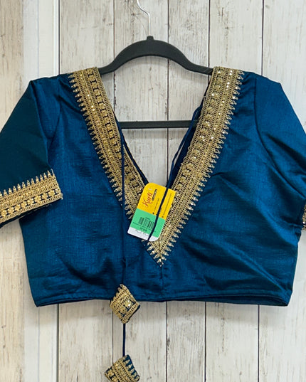 Front hook blouse