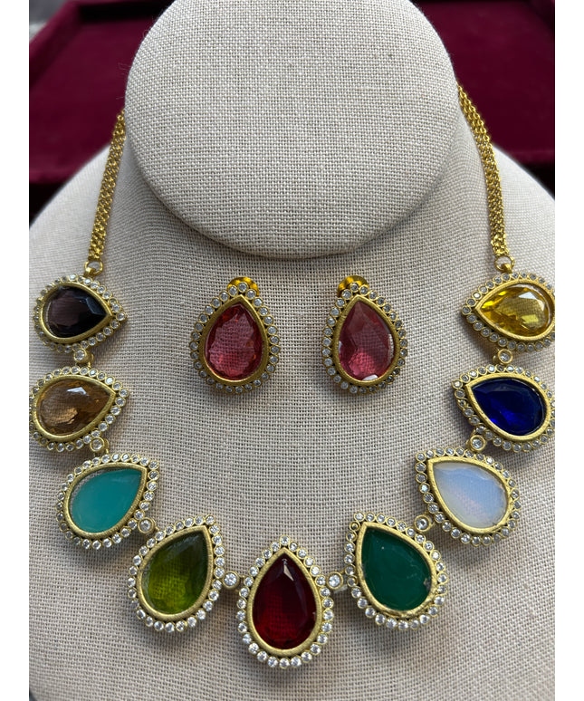 Multi color stone necklace set